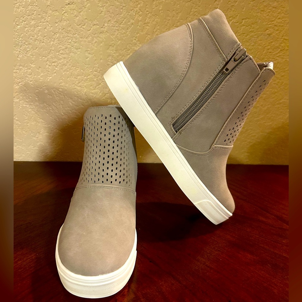 Boot / Wedge Women’s